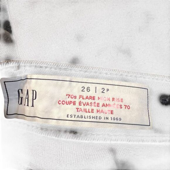 Gap black 70s flare high rise jeans. Size 2P - Picture 3 of 7